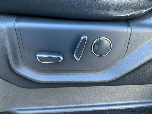 Used 2016 Ford F150 Lariat image 6