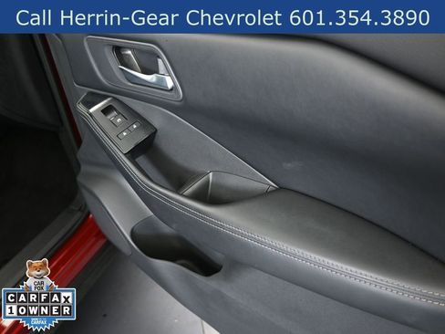 Used 2024 Nissan Rogue SV FWD image 23