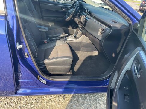 Used 2015 Toyota Corolla S FWD image 12