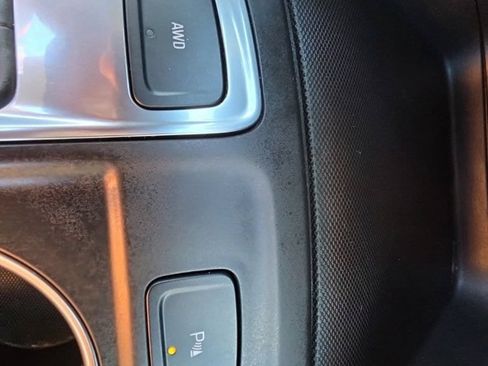 Used 2024 Chevrolet Equinox LT AWD/4WD image 19