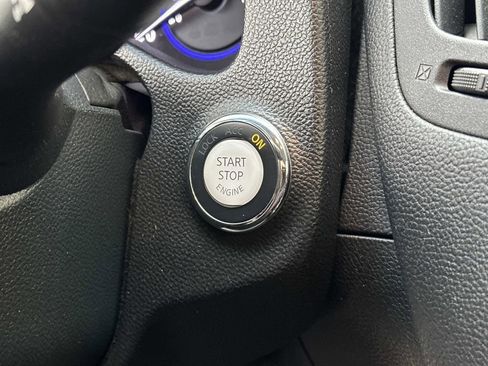 Used 2014 INFINITI Q60 Convertible w/ Premium Package image 15