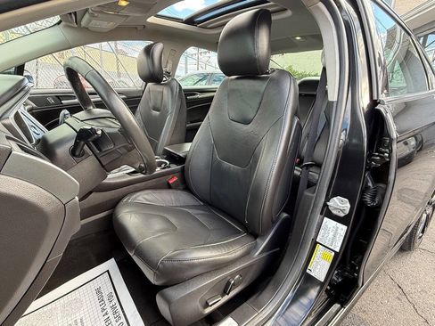 Used 2014 Ford Fusion Titanium image 11