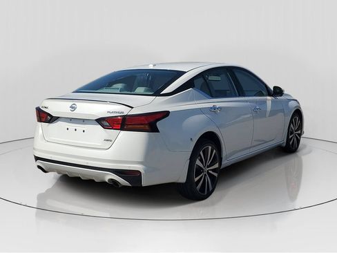 Used 2021 Nissan Altima 2.5 Platinum AWD/4WD image 4