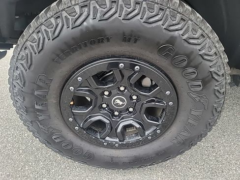 Used 2025 Ford Bronco Badlands AWD/4WD image 9