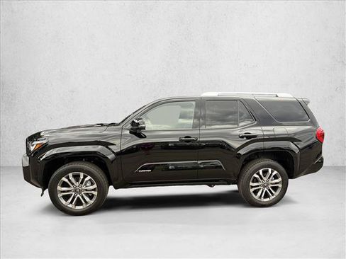Certified 2025 Toyota 4Runner Limited w/ Tow Technology Package AWD/4WD image 4