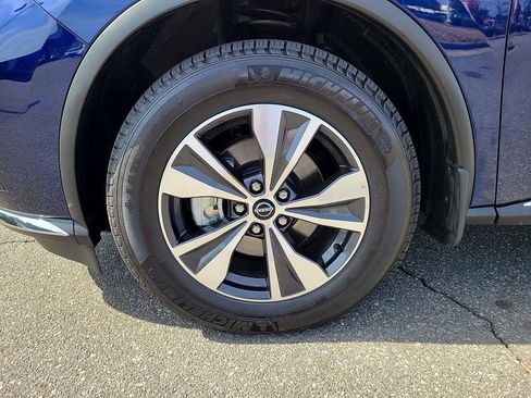 Certified 2024 Nissan Murano SV image 8