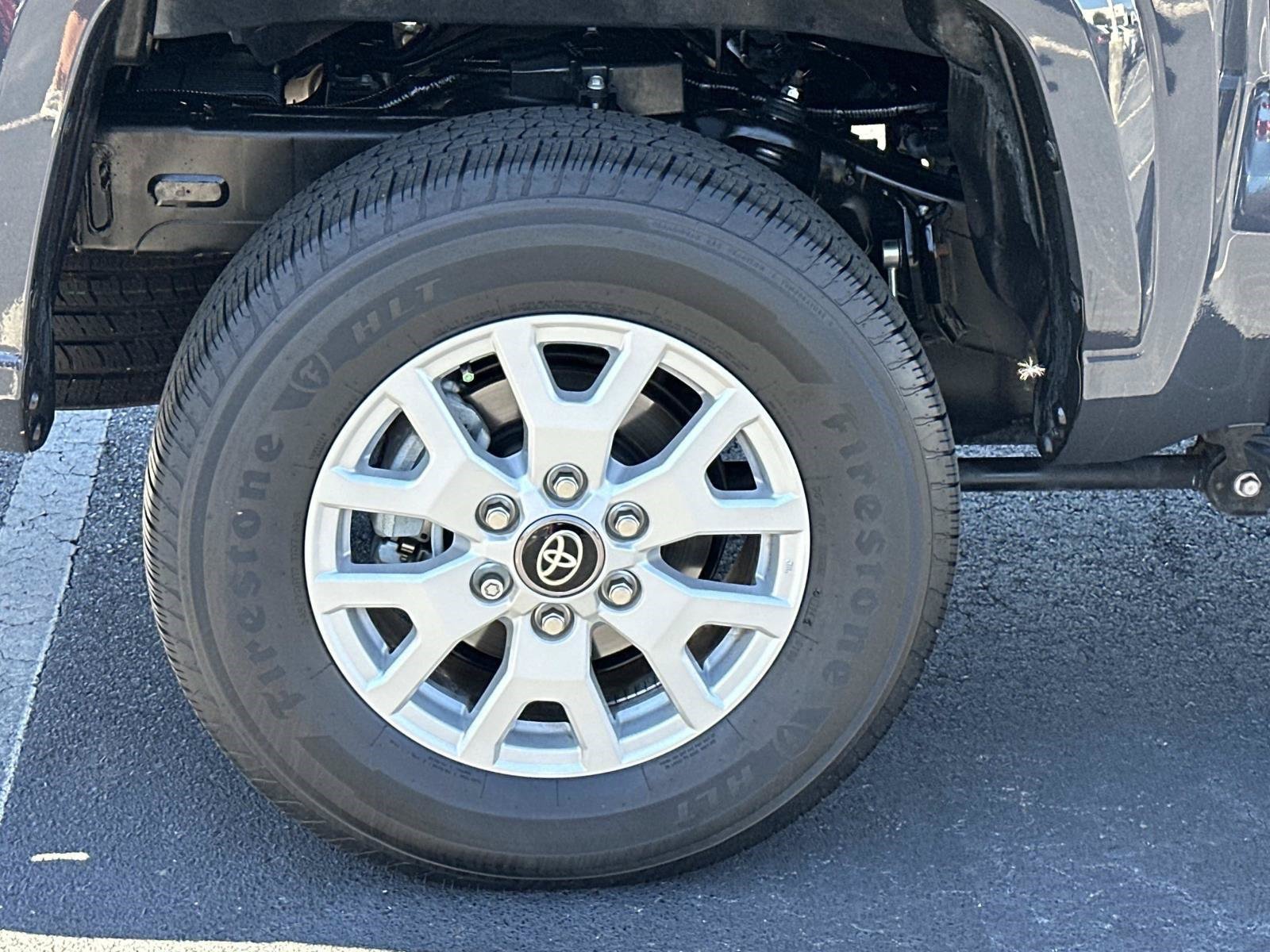 Used 2024 Toyota Tacoma SR5 AWD/4WD image 7