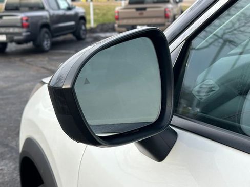 Certified 2025 Nissan Rogue SV image 12