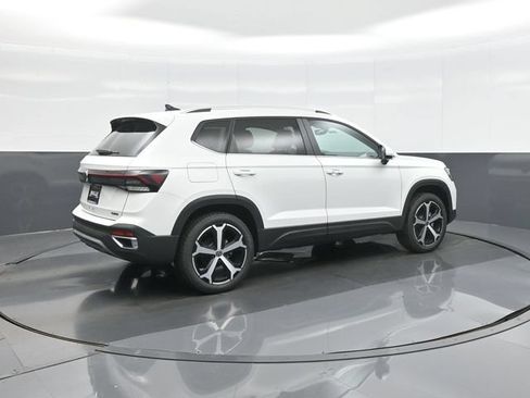 New 2026 Volkswagen Taos SEL AWD/4WD image 7