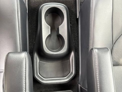 Used 2023 Toyota Highlander Platinum AWD/4WD image 12