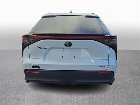 Used 2024 Toyota bZ4X XLE image 5