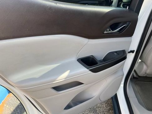 Used 2018 GMC Acadia SLT AWD/4WD image 24