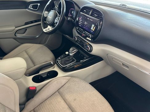 Used 2023 Kia Soul EX FWD image 15