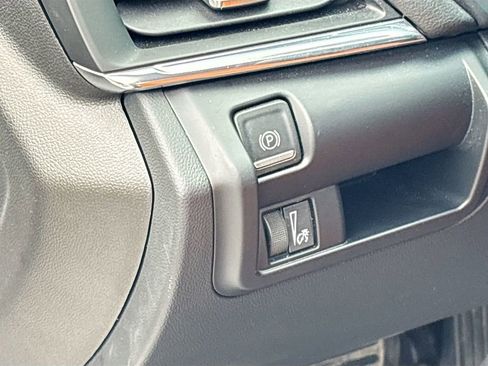 Used 2023 Cadillac CT4 Premium Luxury image 10