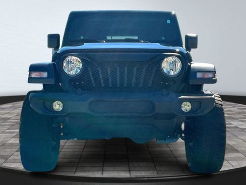 Used 2020 Jeep Wrangler Unlimited Sport S image 2