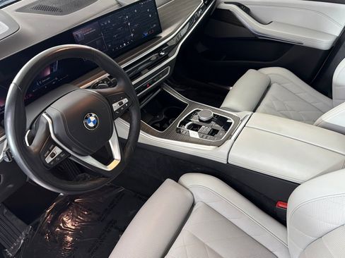 Used 2024 BMW X5 sDrive40i w/ Premium Package RWD image 4