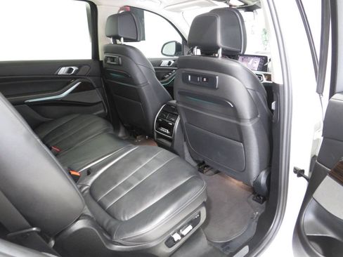 Used 2019 BMW X7 xDrive50i AWD/4WD image 23
