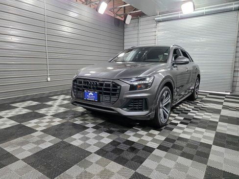 Used 2019 Audi Q8 Prestige image 48