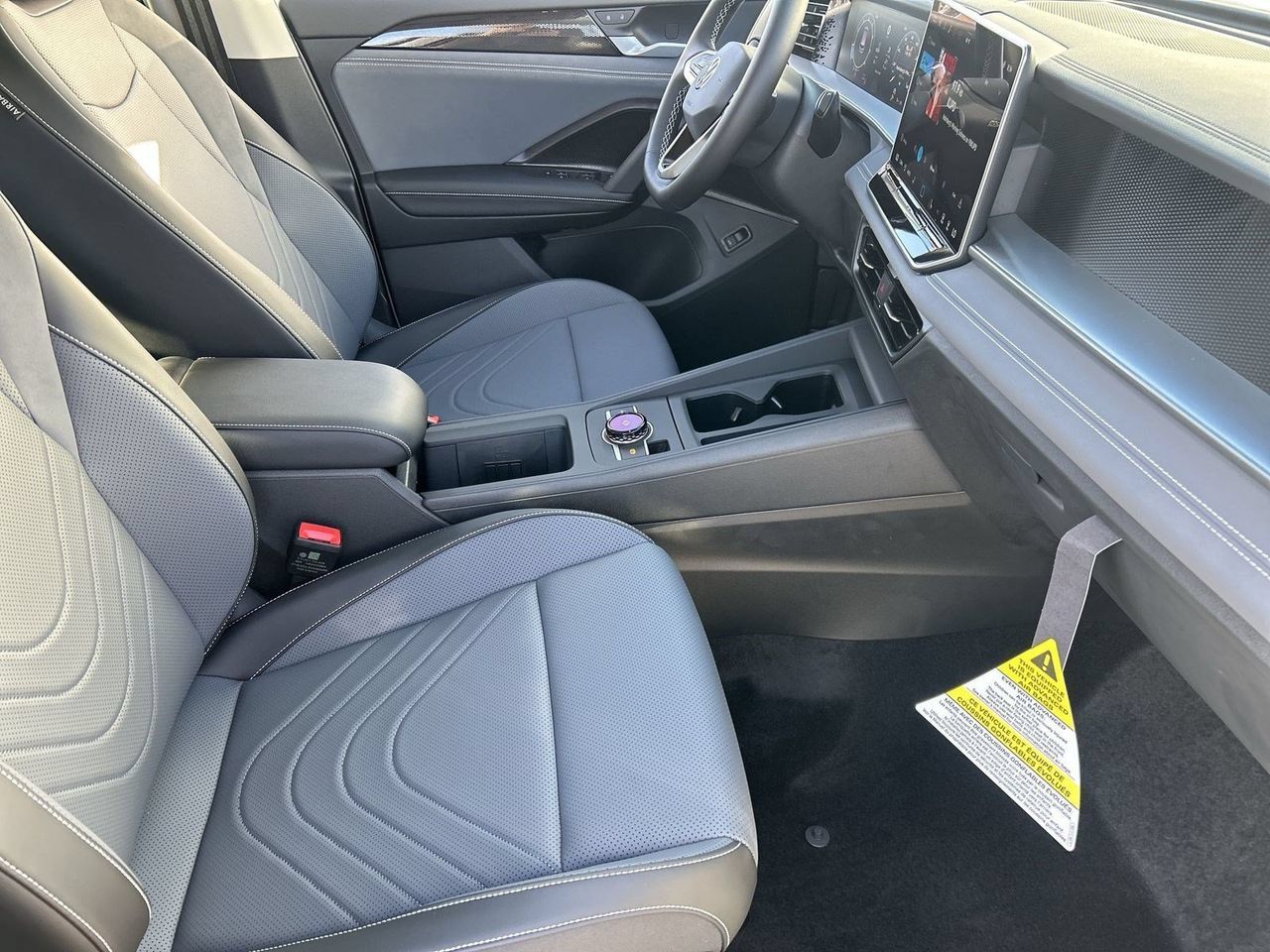 New 2026 Volkswagen Tiguan SE AWD/4WD image 8