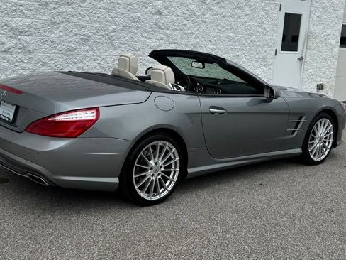 Used 2013 Mercedes-Benz SL 550 image 3
