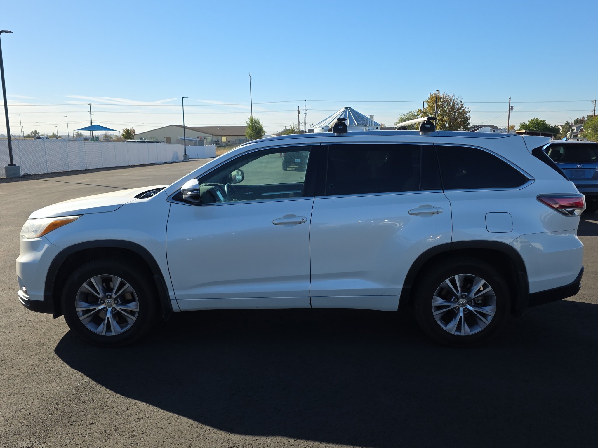 Used 2015 Toyota Highlander XLE AWD/4WD image 4