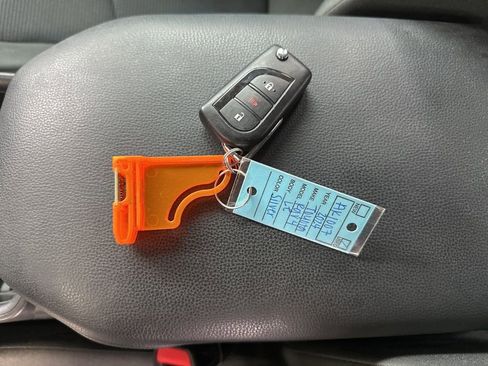 Used 2024 Toyota RAV4 LE image 10