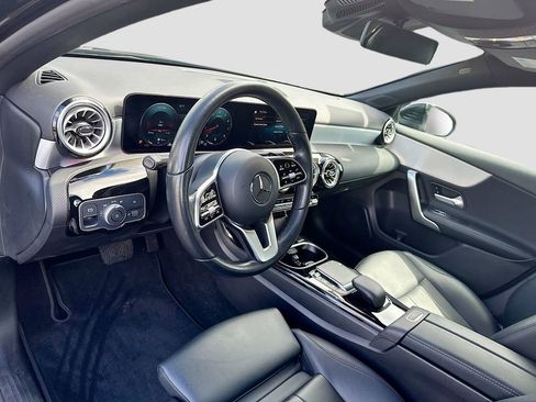 Used 2022 Mercedes-Benz A 220 4MATIC image 9