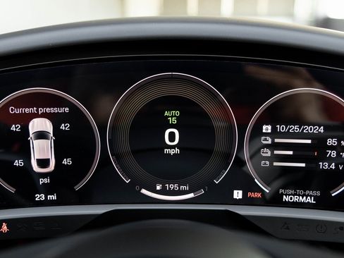 Used 2025 Porsche Taycan Turbo image 10