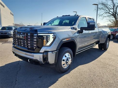 New 2026 GMC Sierra 3500 Denali Ultimate image 11
