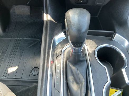 Certified 2022 Chevrolet Traverse LS w/ LPO, Floor Liner Package AWD/4WD image 18