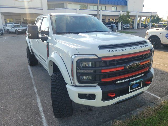 Used 2024 Ford F250 Lariat w/ Lariat Ultimate Package AWD/4WD image 1