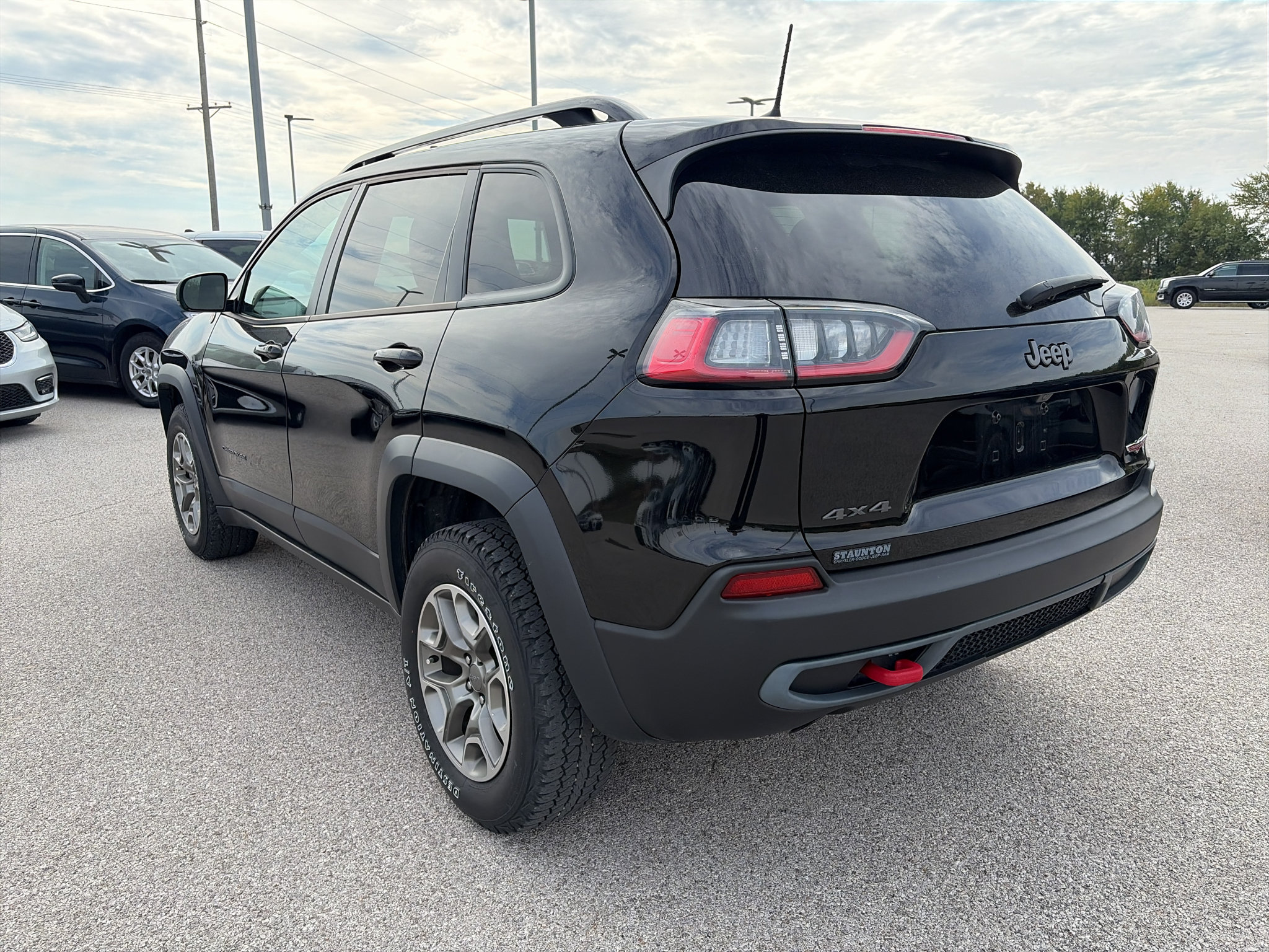 Used 2022 Jeep Cherokee Trailhawk w/ Technology Group B AWD/4WD image 5