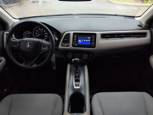 Used 2021 Honda HR-V LX image 14