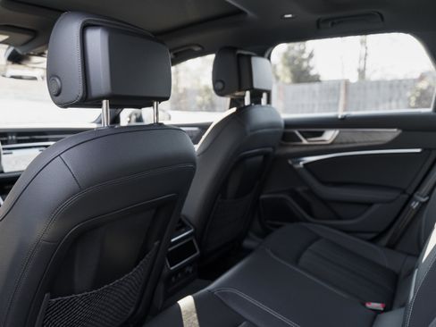 Used 2025 Audi A6 Premium Plus w/ Driver Assistance Package image 22