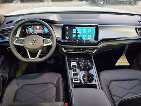 New 2026 Volkswagen Atlas Cross Sport SE image 6