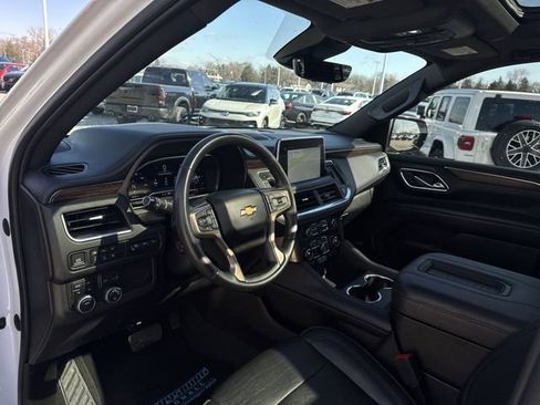 Certified 2023 Chevrolet Suburban High Country AWD/4WD image 10