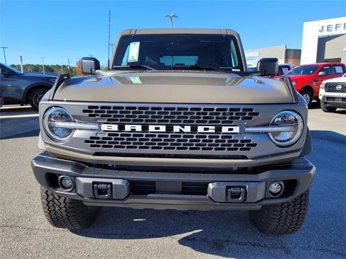 New 2025 Ford Bronco Badlands w/ Sasquatch Package image 2