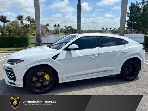 Used 2020 Lamborghini Urus AWD/4WD image 1