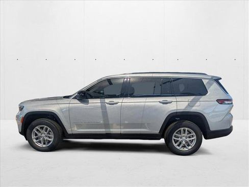 New 2025 Jeep Grand Cherokee L Laredo w/ Luxury Tech Group I image 6