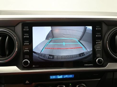 Used 2022 Toyota Tacoma SR5 w/ Technology Package RWD image 17