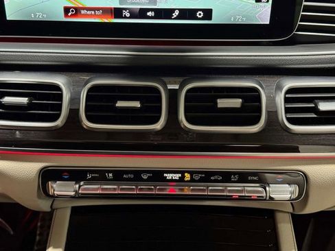 Used 2022 Mercedes-Benz GLS 450 4MATIC image 24