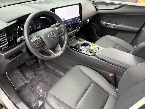 Used 2025 Lexus NX 350 AWD w/ Premium Package image 11
