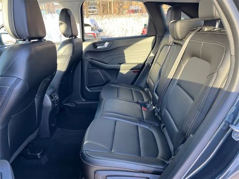 Used 2022 Ford Escape Titanium w/ Class II Trailer Tow Package image 20