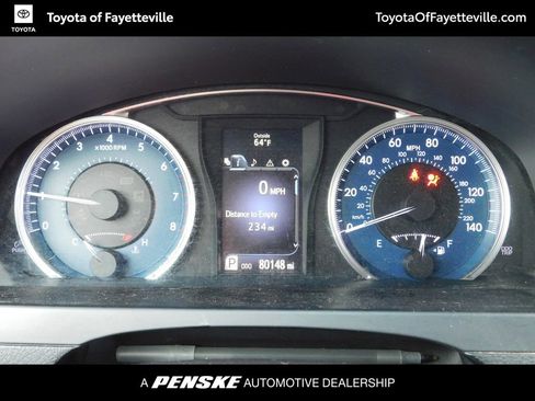 Used 2016 Toyota Camry XLE image 11