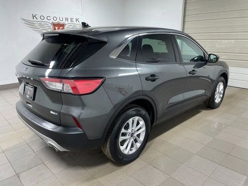 Used 2020 Ford Escape SE image 6