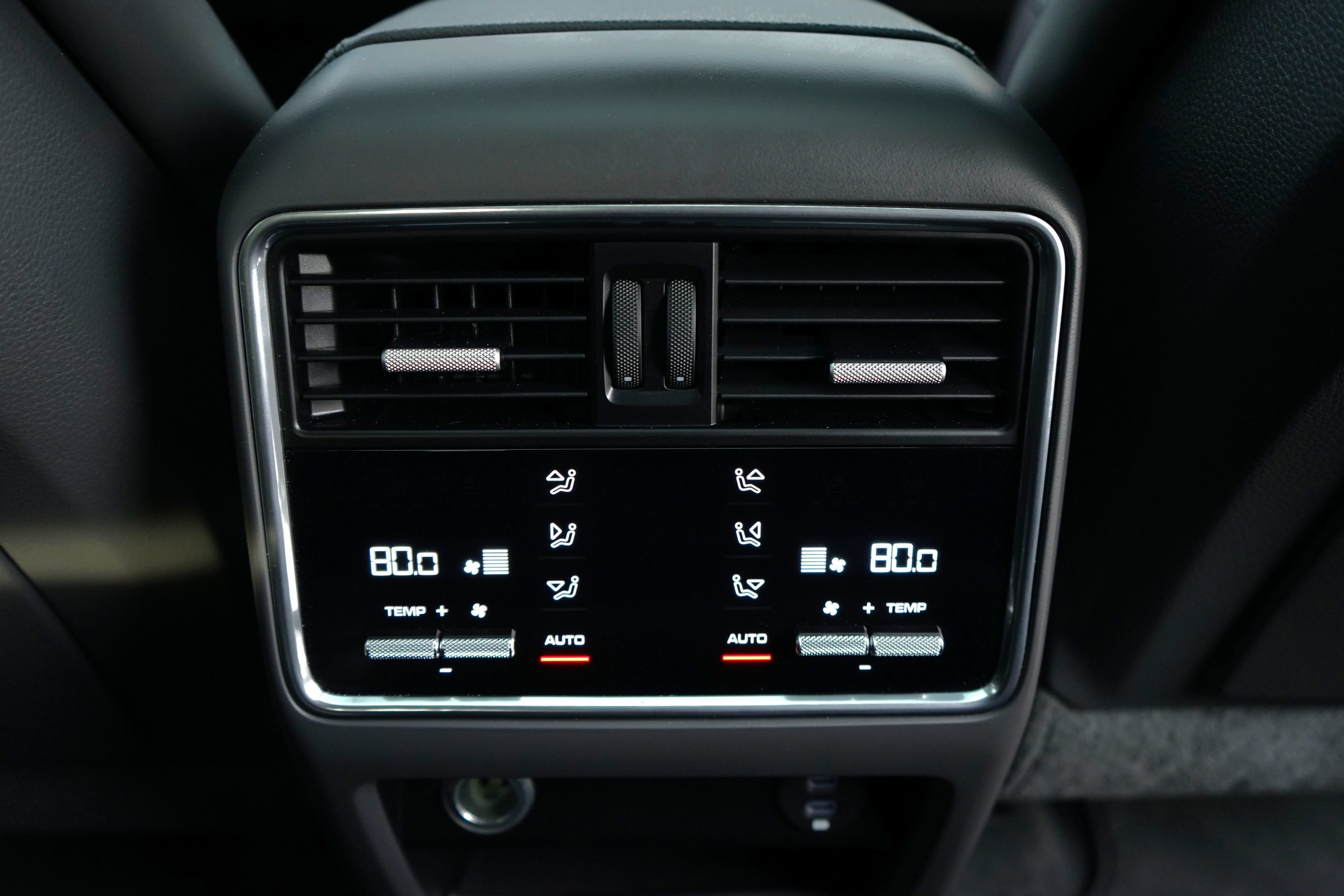 Used 2020 Porsche Cayenne S AWD/4WD image 38