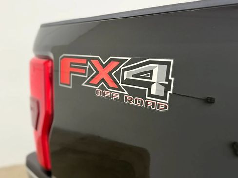 Used 2019 Ford F250 Lariat w/ Chrome Package AWD/4WD image 10