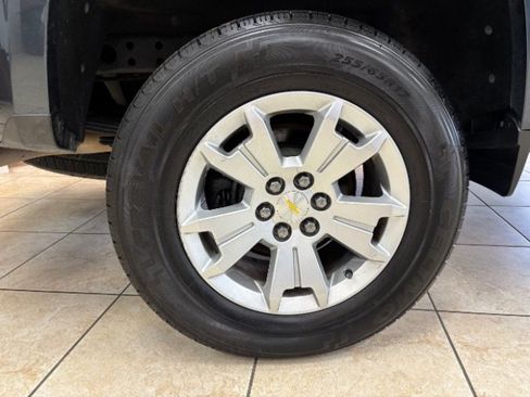 Used 2019 Chevrolet Colorado LT w/ LT Convenience Package AWD/4WD image 14