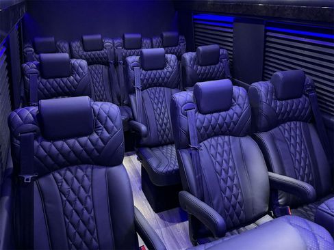 Used 2024 Mercedes-Benz Sprinter 3500 image 17