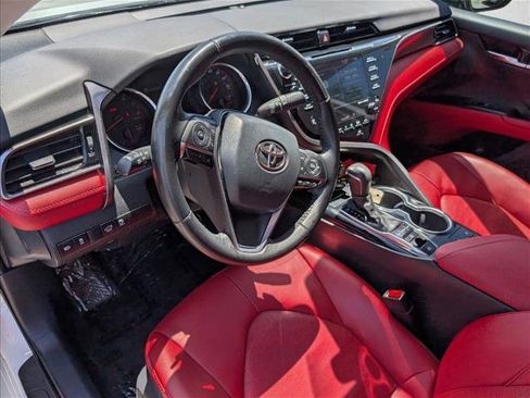 Used 2020 Toyota Camry XSE FWD image 10